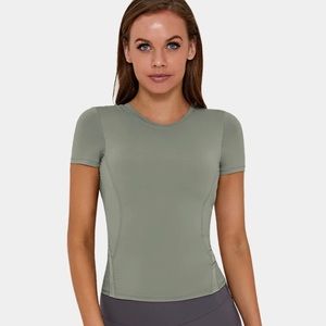 Halara Round Neck Short Sleeve Stretchy Sports Top in Seagrass